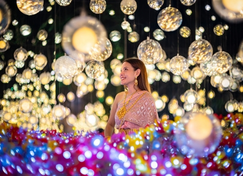 タイ伝統衣装フォト×イルミネーション